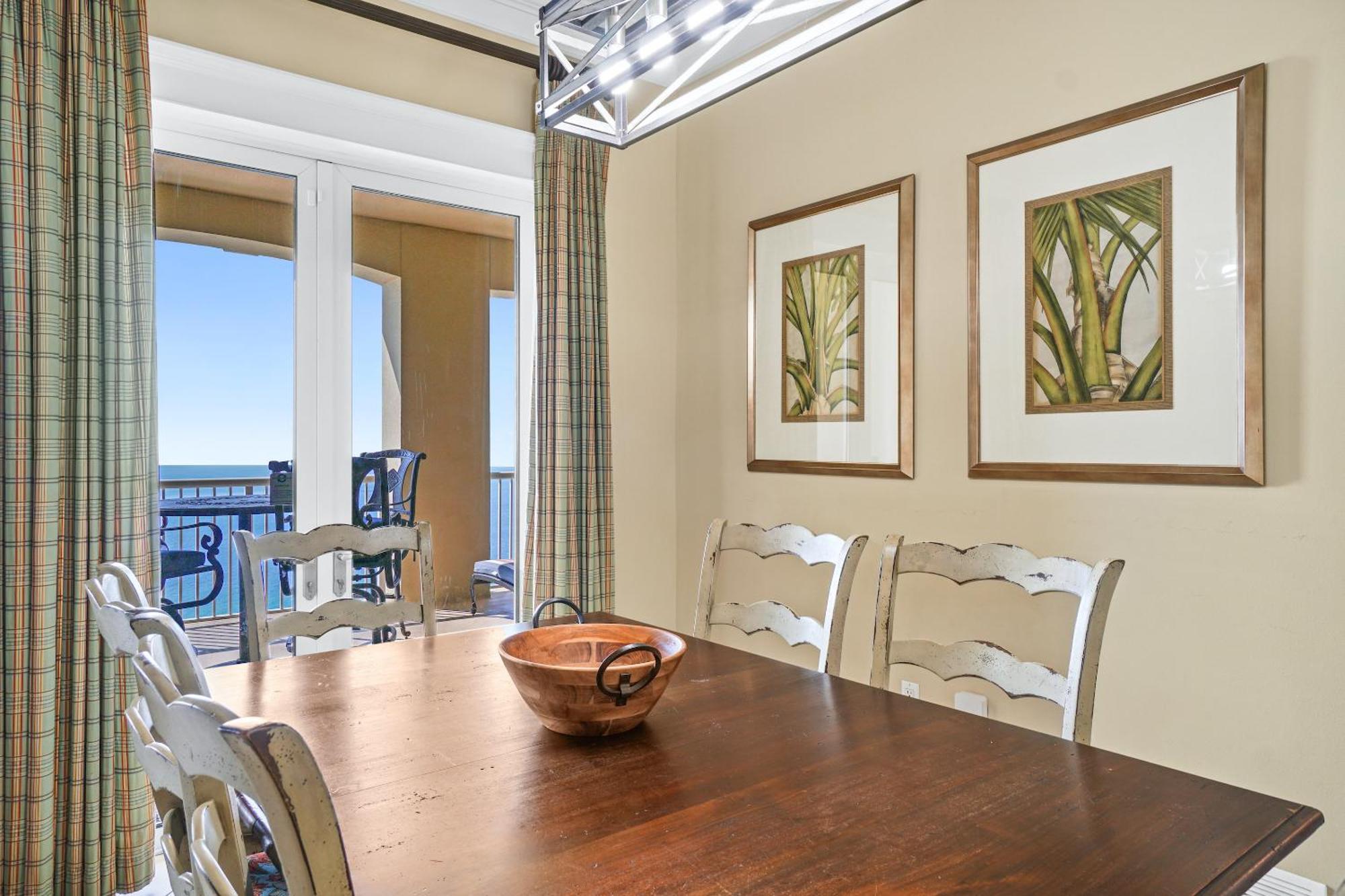 Grand Panama Beach Resort Pet Friendly Rentals By Panhandle Getaways Panama City Beach Room photo