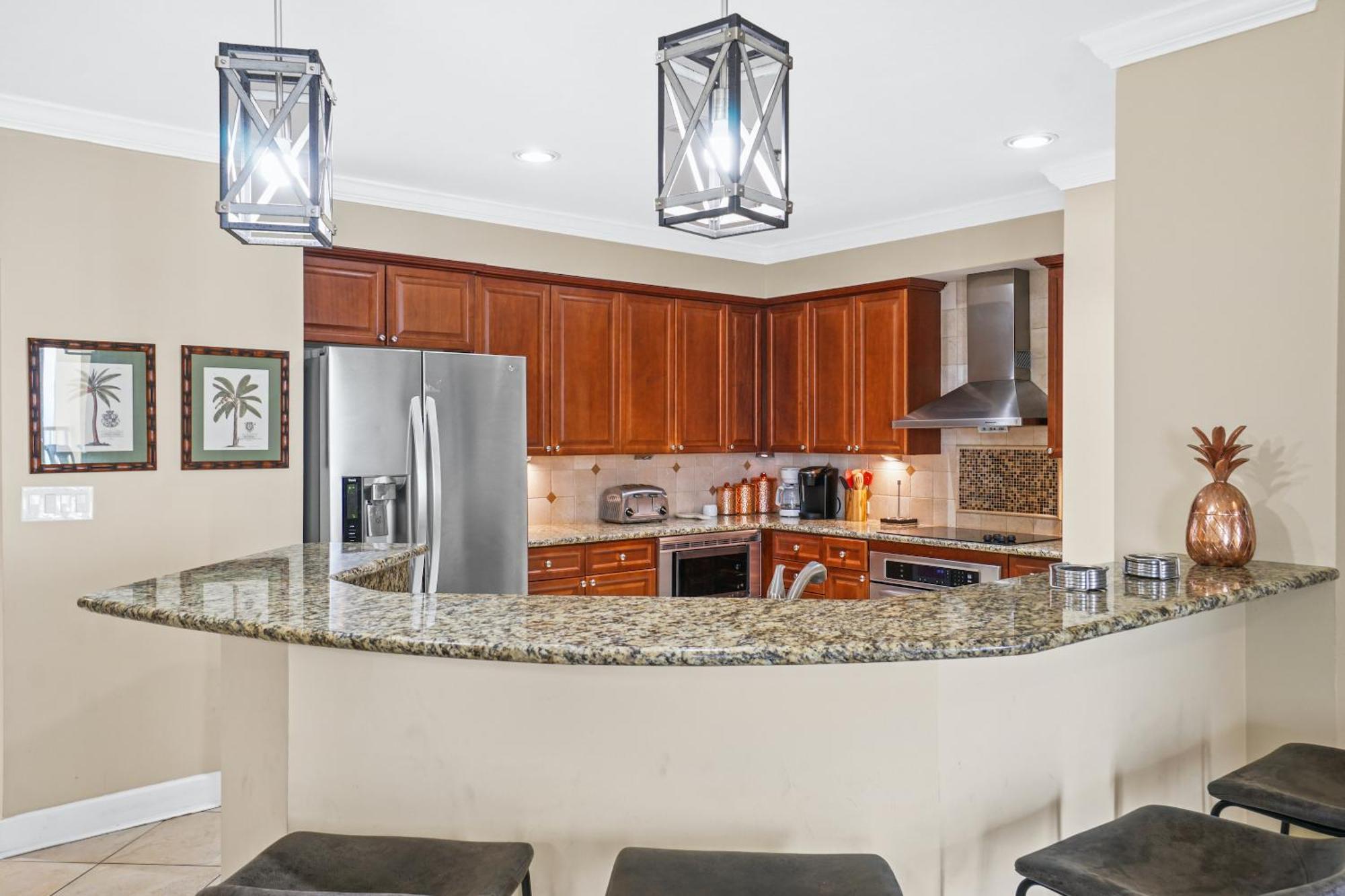 Grand Panama Beach Resort Pet Friendly Rentals By Panhandle Getaways Panama City Beach Room photo