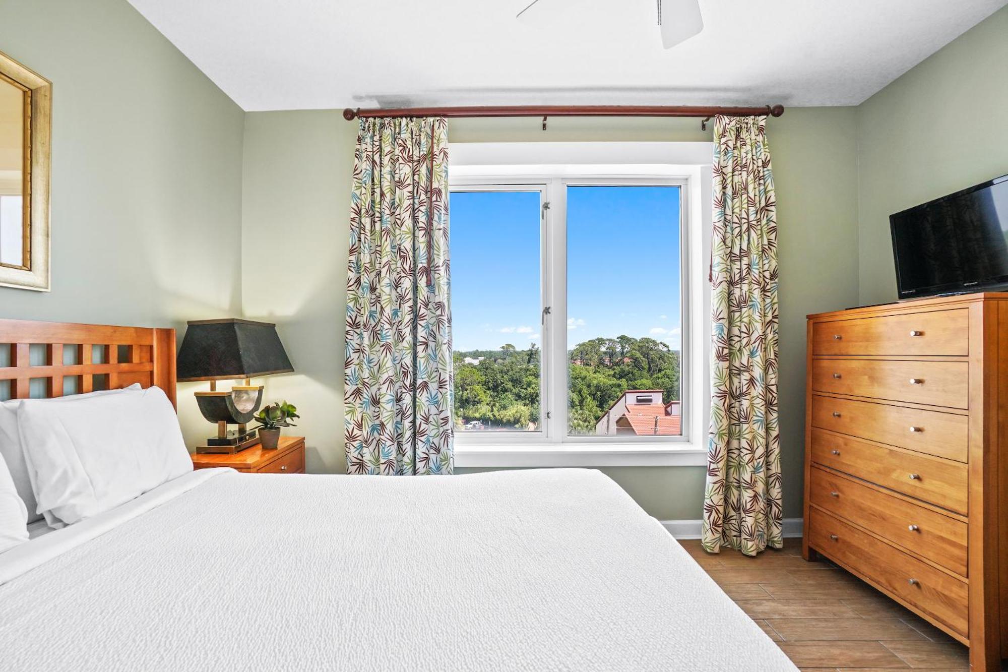 Grand Panama Beach Resort Pet Friendly Rentals By Panhandle Getaways Panama City Beach Room photo