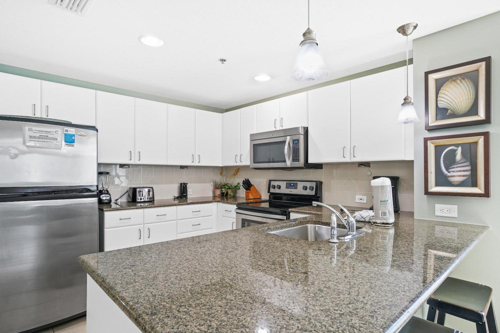 Grand Panama Beach Resort Pet Friendly Rentals By Panhandle Getaways Panama City Beach Room photo